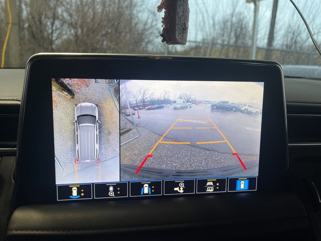 Used 2021 Chevrolet Tahoe Z71 w/ Z71 Signature Package image 10