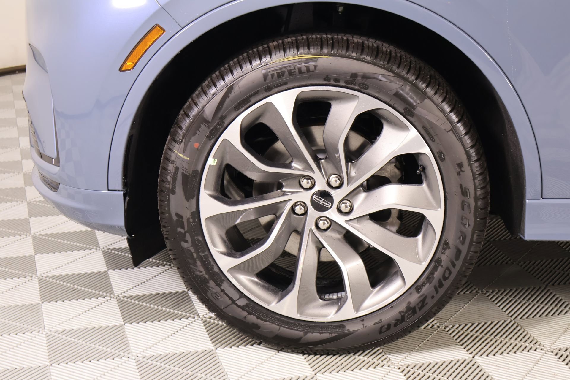 New 2026 Lincoln Aviator AWD image 19