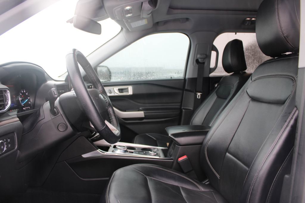 Used 2021 Ford Explorer Limited w/ Equipment Group 301A image 17