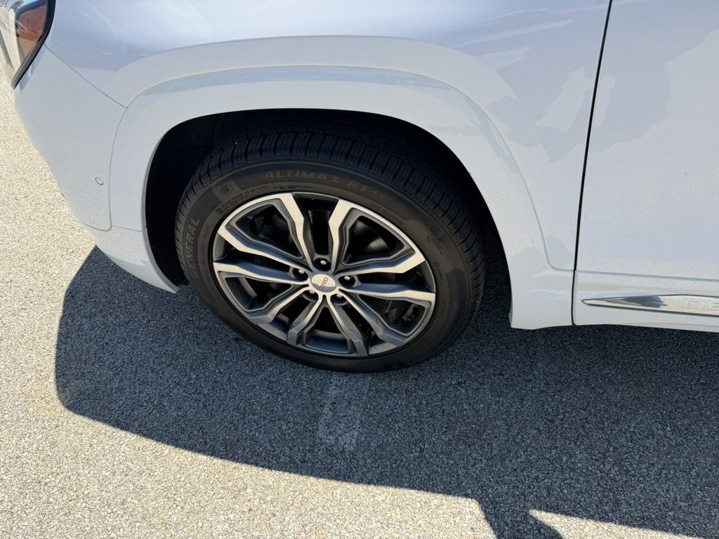 Certified 2019 GMC Terrain Denali w/ Advanced Safety Package AWD/4WD image 15