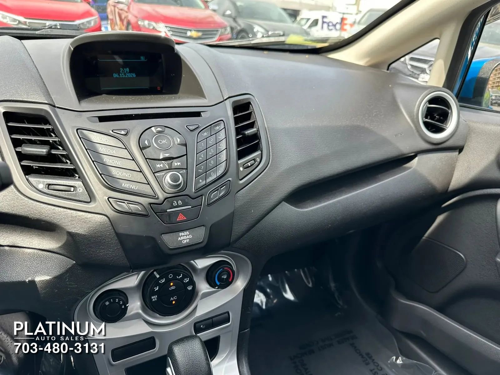 Used 2015 Ford Fiesta SE FWD image 11