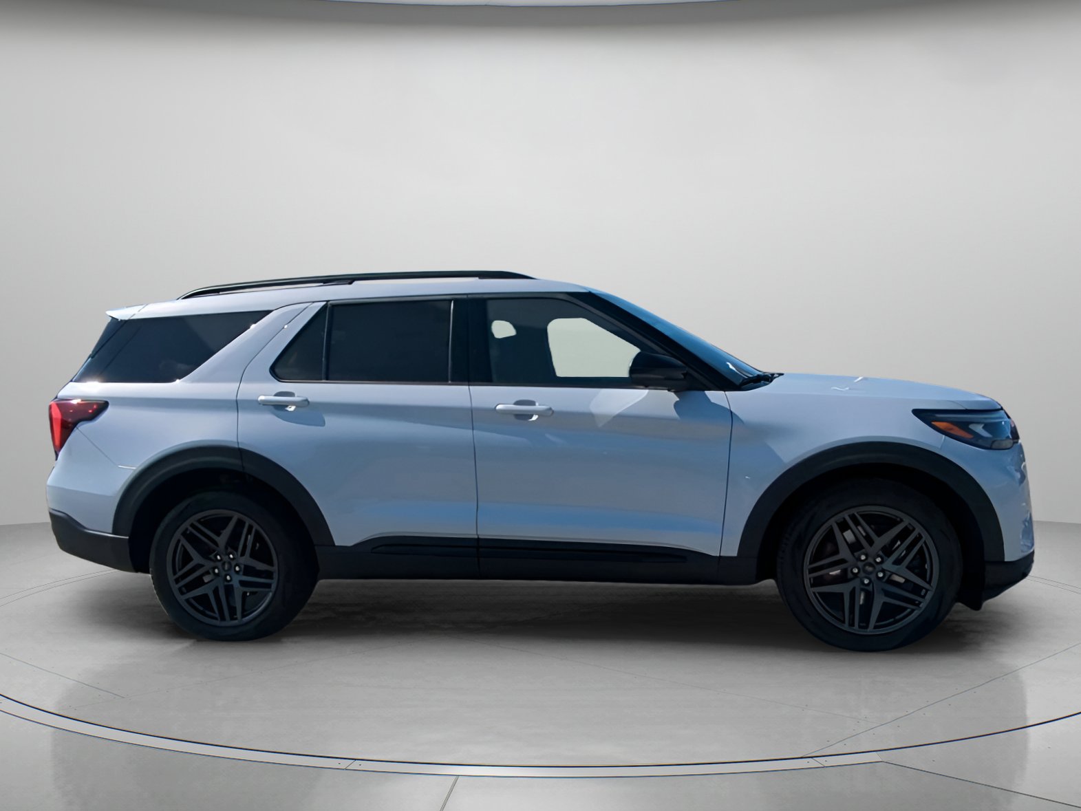 New 2026 Ford Explorer ST RWD image 36