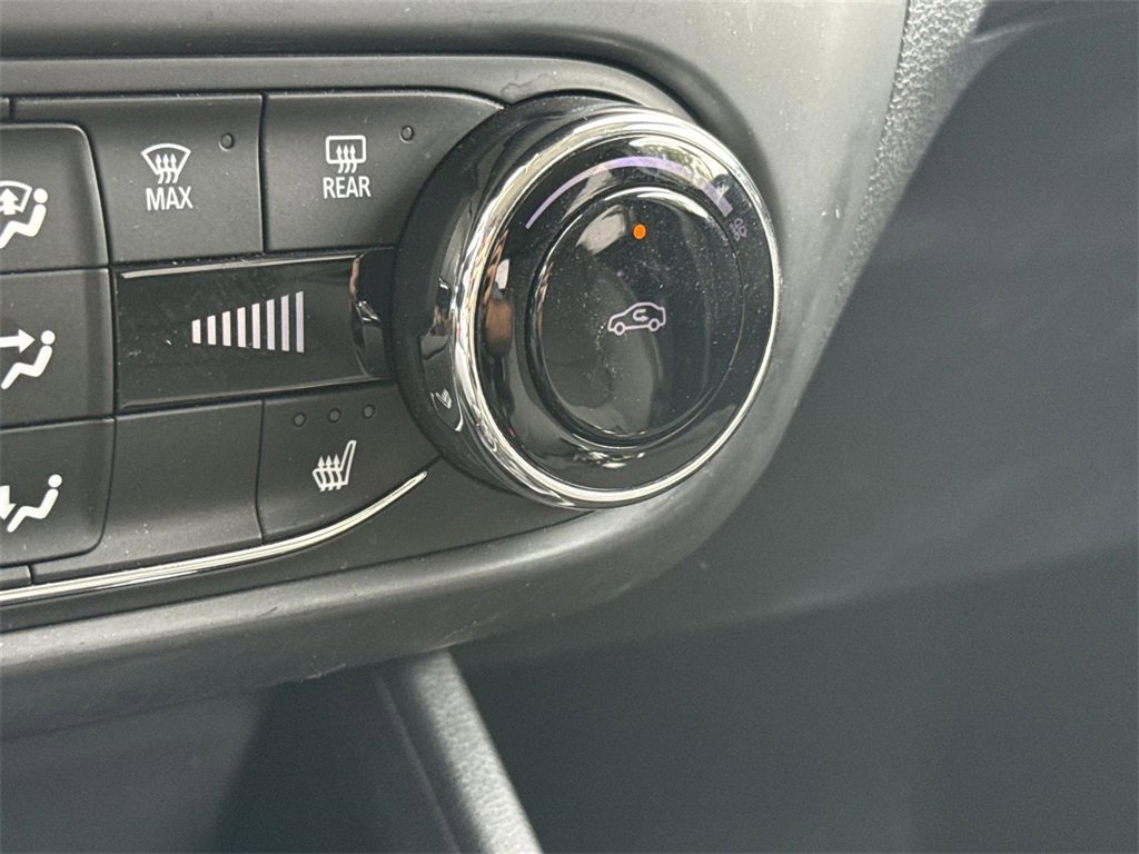 Used 2023 Chevrolet TrailBlazer LT w/ Convenience Package image 34