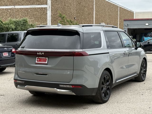 Used 2024 Kia Carnival SX FWD image 4