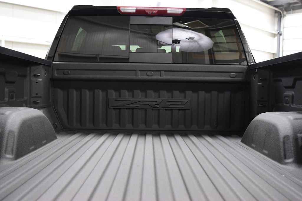 Used 2024 Chevrolet Silverado 1500 ZR2 w/ Technology Package AWD/4WD image 24