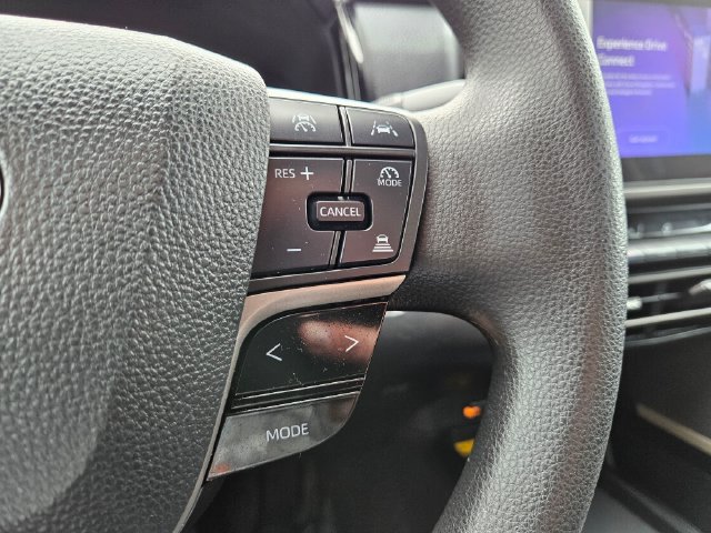 Used 2025 Toyota Camry LE FWD image 36