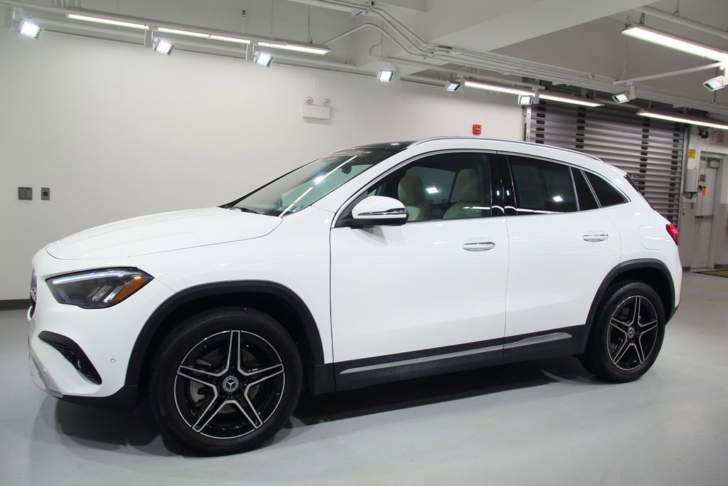 Certified 2026 Mercedes-Benz GLA 250 4MATIC image 3