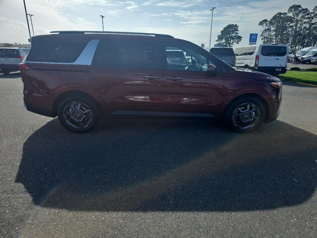 New 2026 Kia Carnival EX image 7