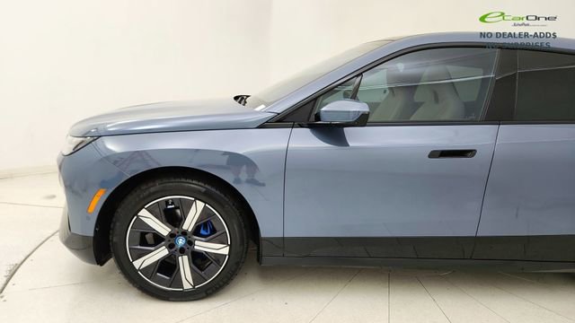 Used 2024 BMW iX M60 AWD/4WD image 9