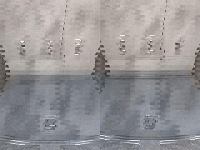 Used 2021 GMC Yukon SLT w/ SLT Luxury Package image 35