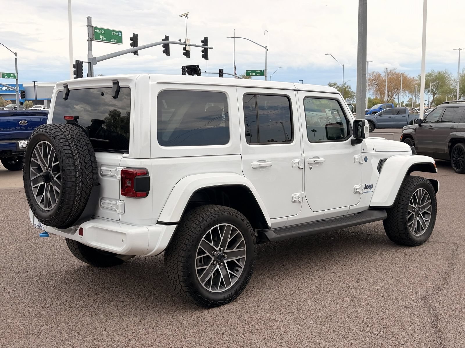 Used 2024 Jeep Wrangler High Altitude AWD/4WD image 44