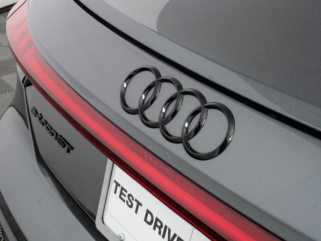 Used 2023 Audi e-tron GT Prestige w/ Prestige Package AWD/4WD image 37