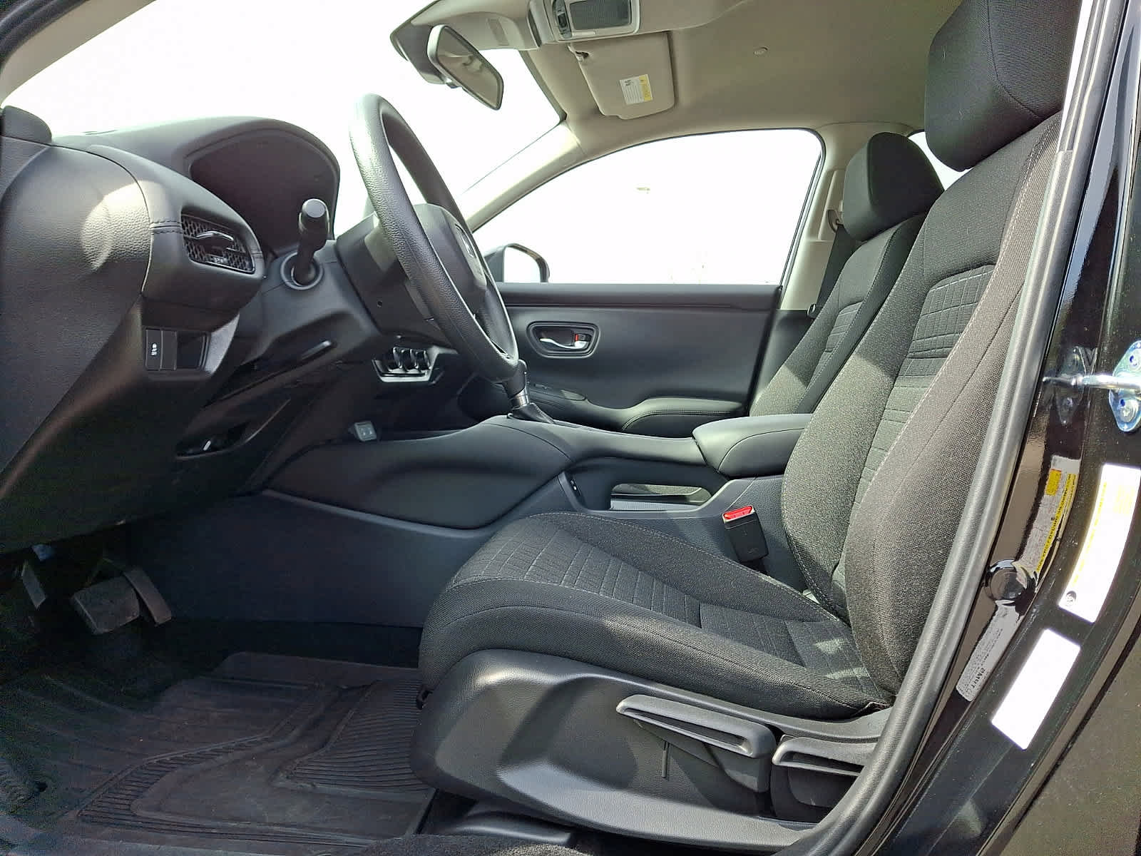 Certified 2026 Honda HR-V LX image 15