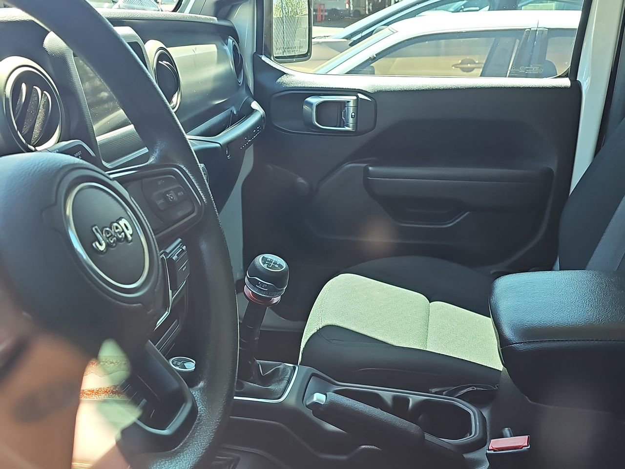 Used 2022 Jeep Wrangler Sport image 13