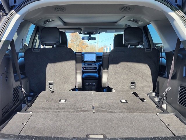 Certified 2022 Ford Explorer XLT w/ Equipment Group 202A image 34