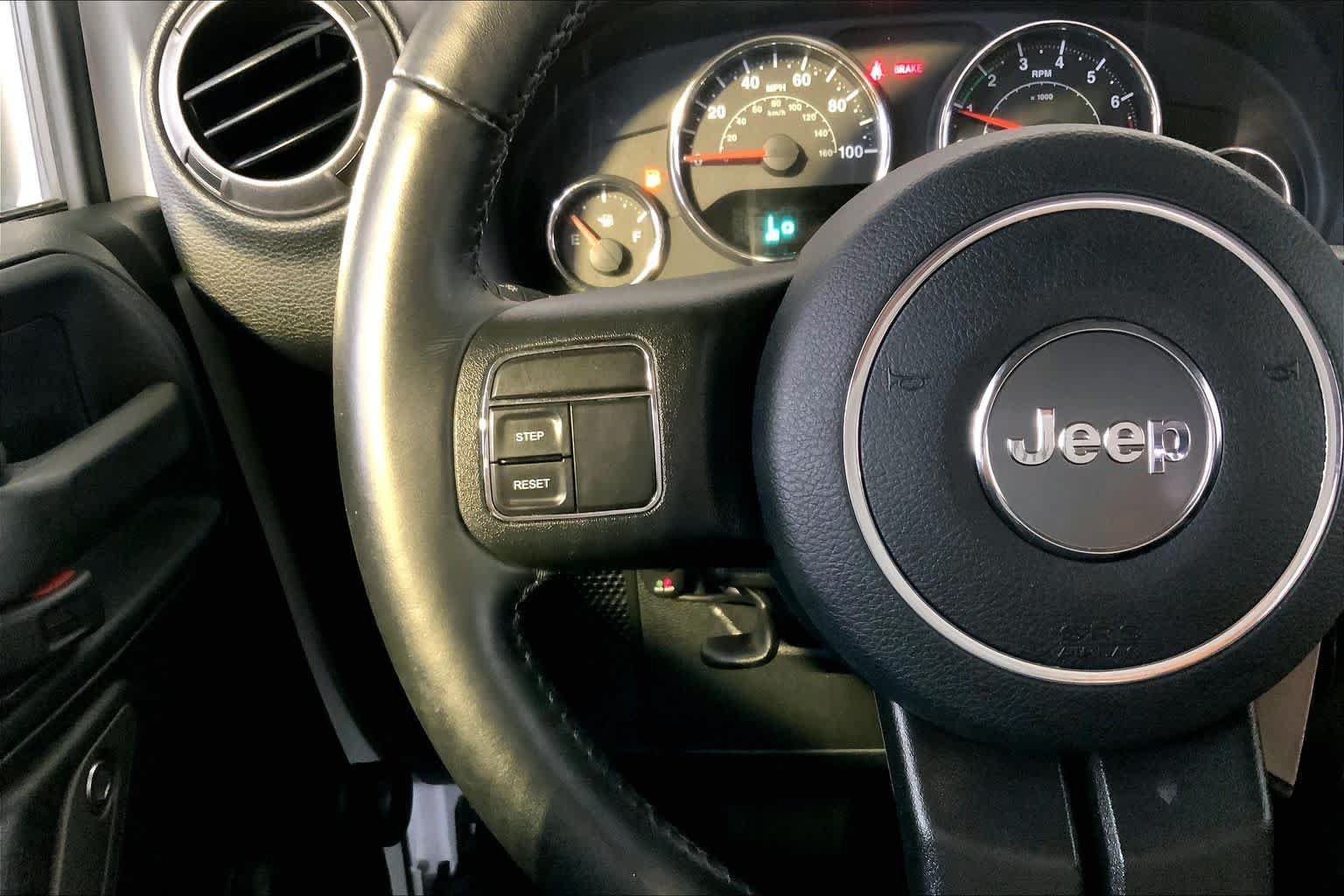 Used 2017 Jeep Wrangler Sport w/ Quick Order Package 24S AWD/4WD image 24
