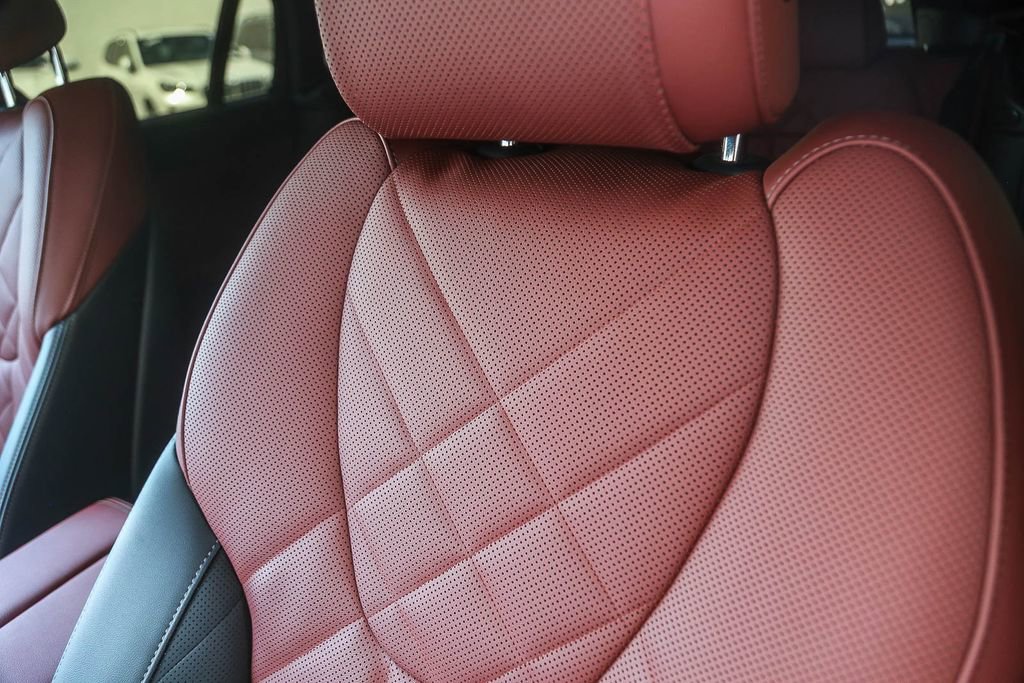 Certified 2026 BMW X6 xDrive40i AWD/4WD image 21