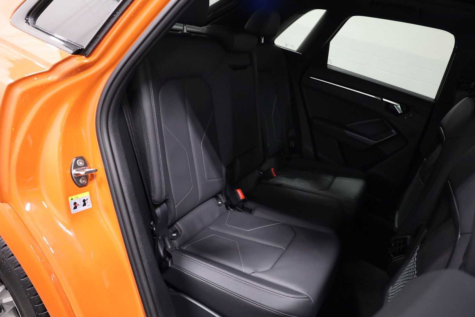 Certified 2025 Audi Q3 2.0T Premium w/ Black Optic Sport Package image 33