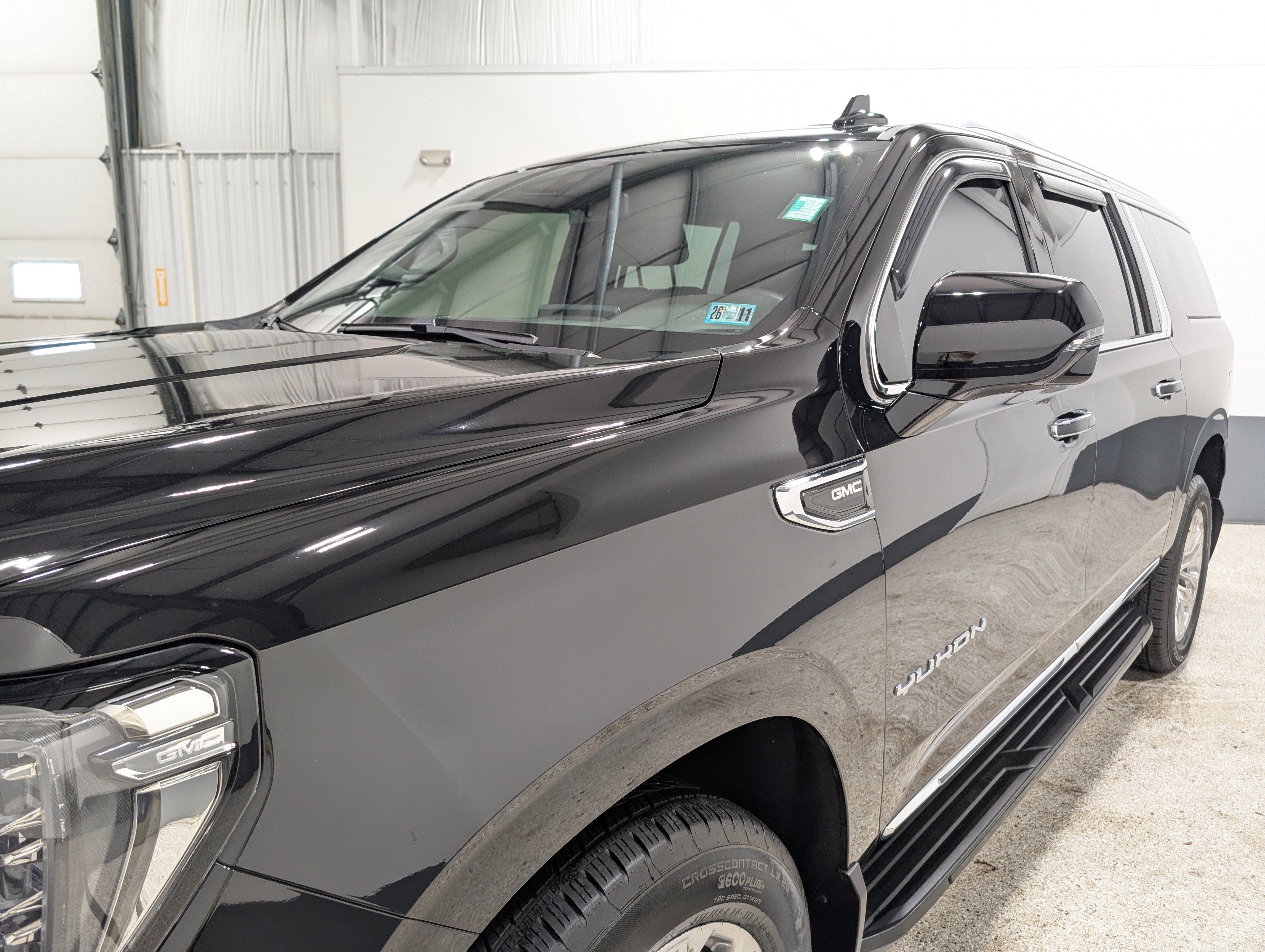 Used 2022 GMC Yukon XL SLT w/ SLT Luxury Package image 7