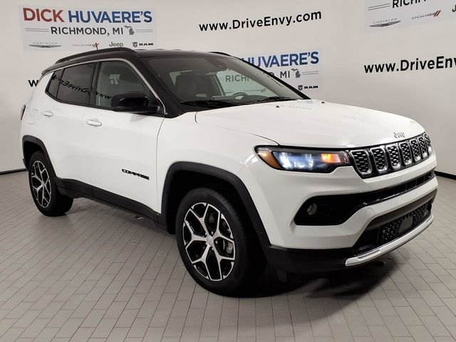 Used 2024 Jeep Compass Limited image 3