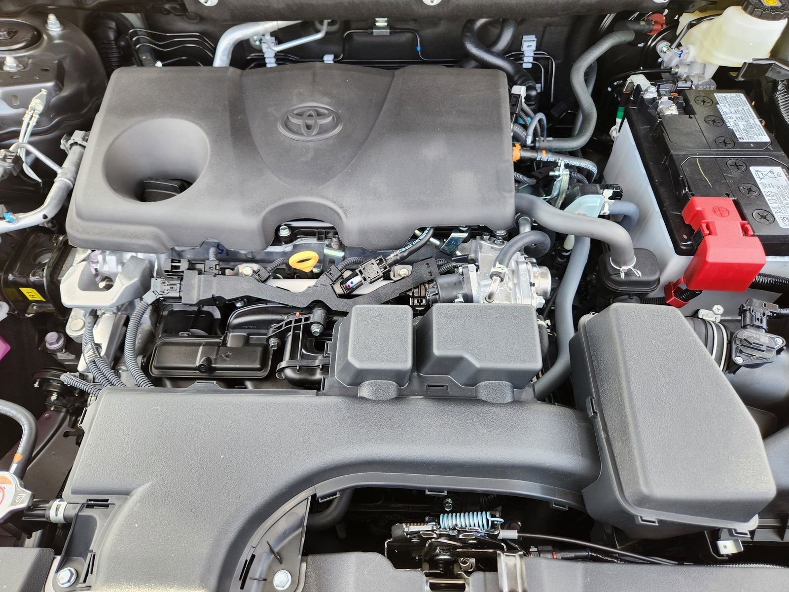 Used 2025 Toyota RAV4 Limited image 28