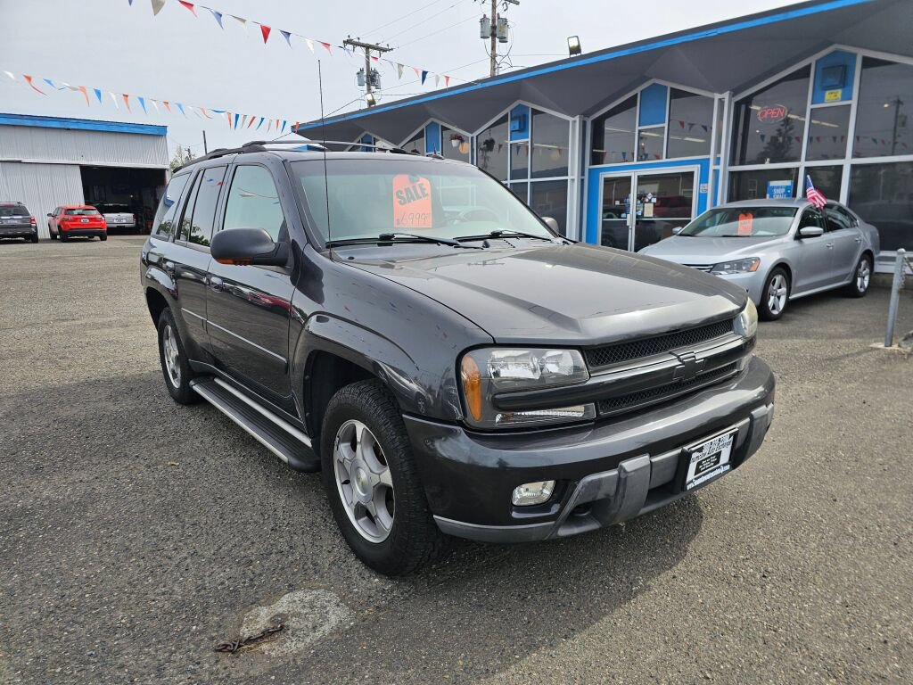 Used 2005 Chevrolet TrailBlazer LT w/ Luxury Package AWD/4WD image 1