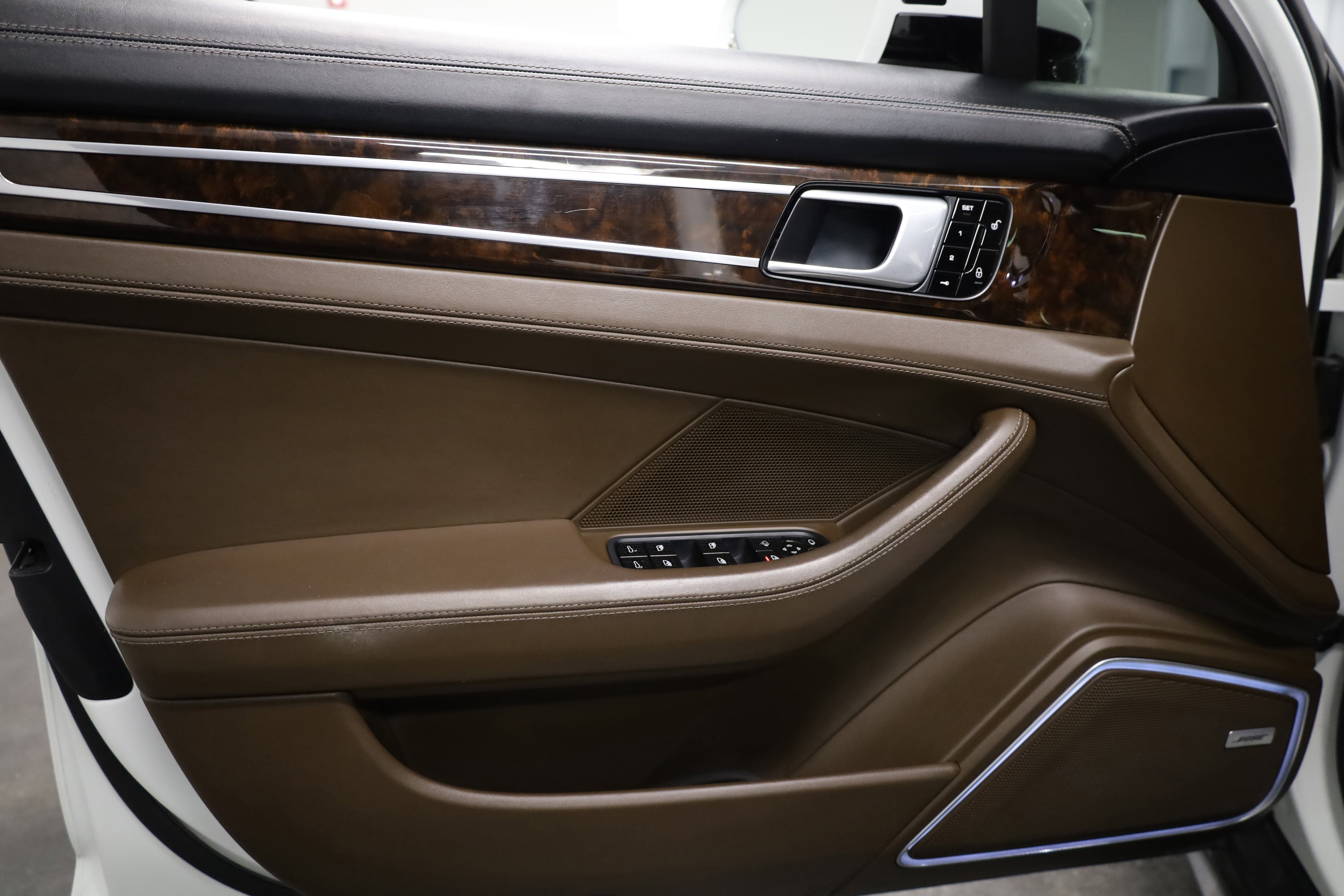 Used 2018 Porsche Panamera 4S image 14