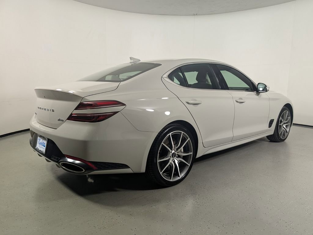 Used 2025 Genesis G70 2.5T AWD/4WD image 8