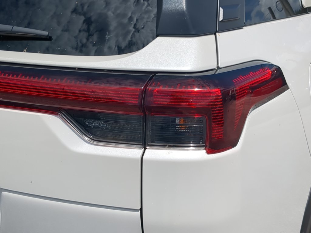 New 2026 Subaru Outback Limited AWD/4WD image 9