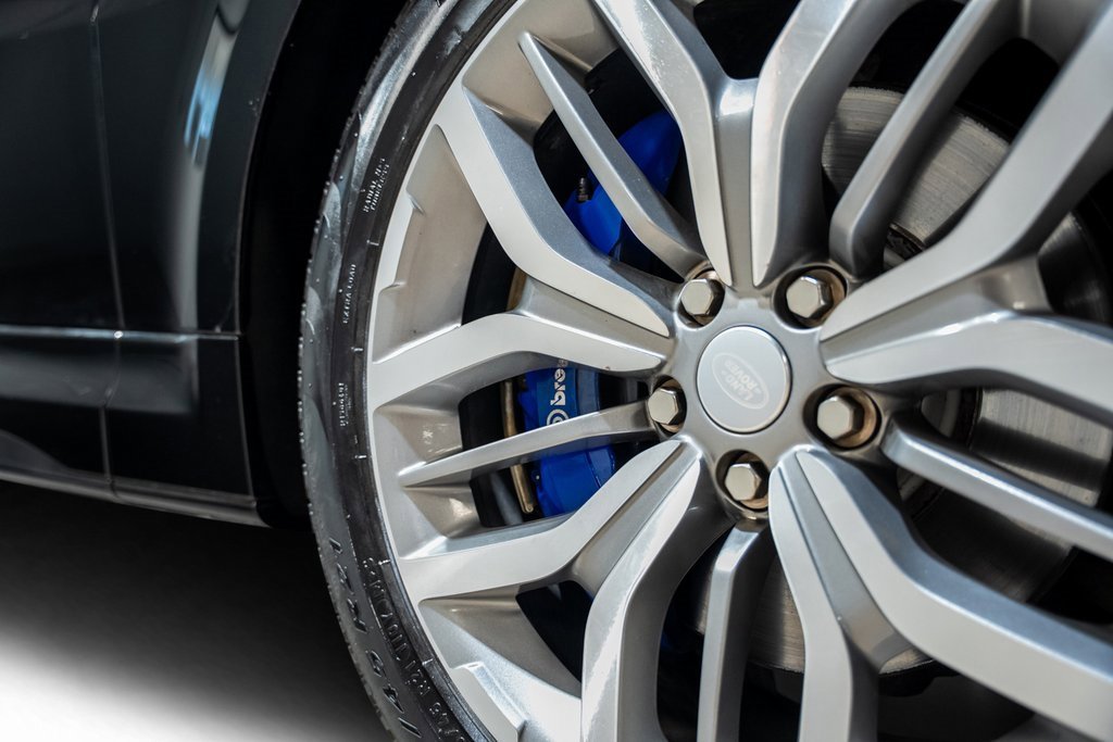 Used 2016 Land Rover Range Rover Sport SVR image 24