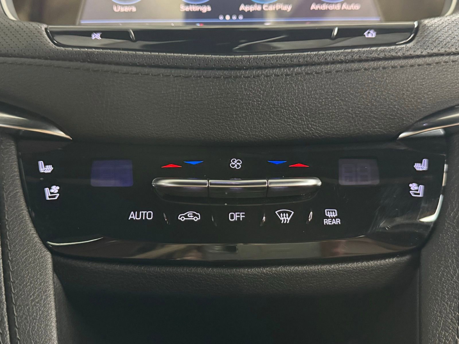 Used 2022 Cadillac XT5 Premium Luxury w/ Technology Package image 18