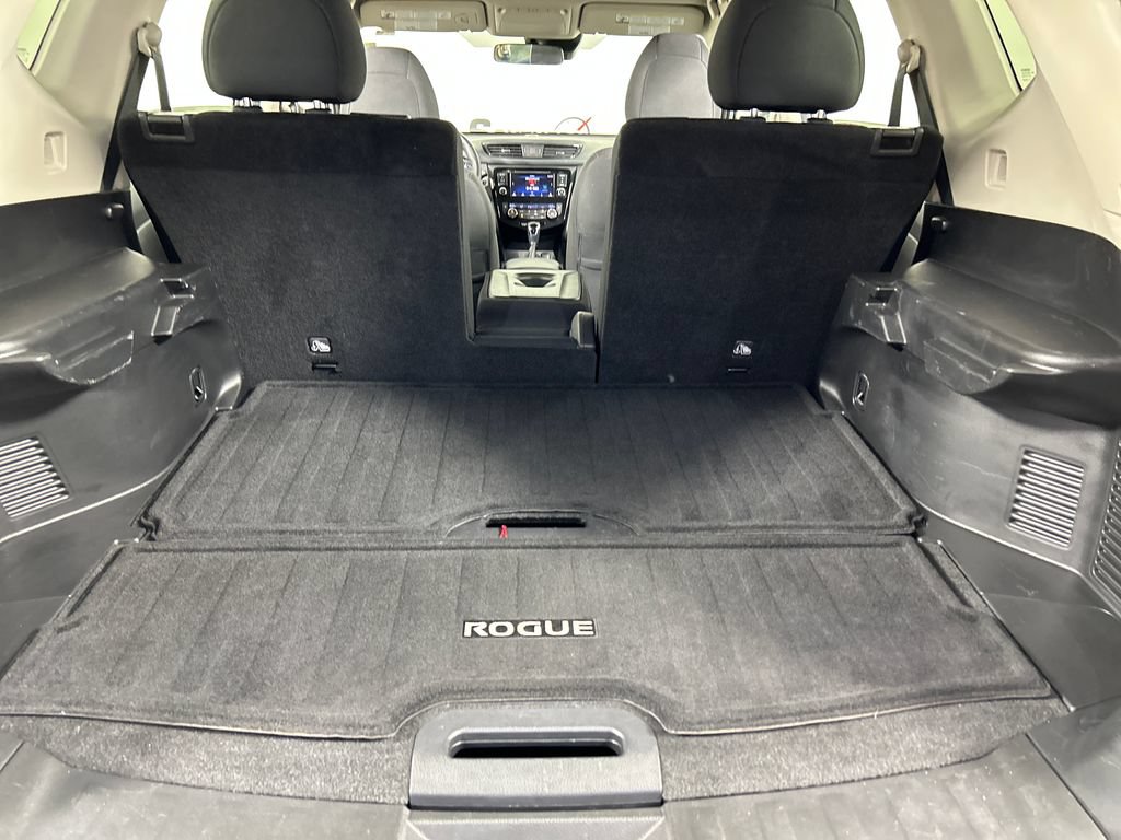 Used 2019 Nissan Rogue SV AWD/4WD image 20