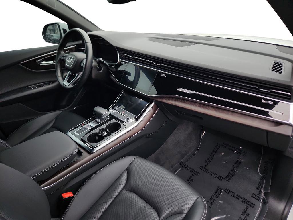Used 2019 Audi Q8 Premium Plus AWD/4WD image 26