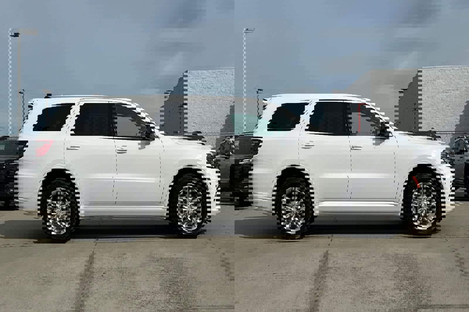 Used 2025 Dodge Durango GT image 2