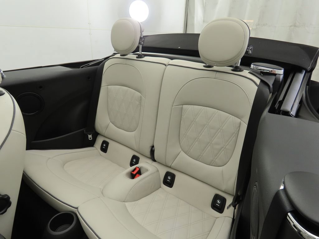 Certified 2024 MINI Cooper Convertible w/ Signature Upholstery Package image 20