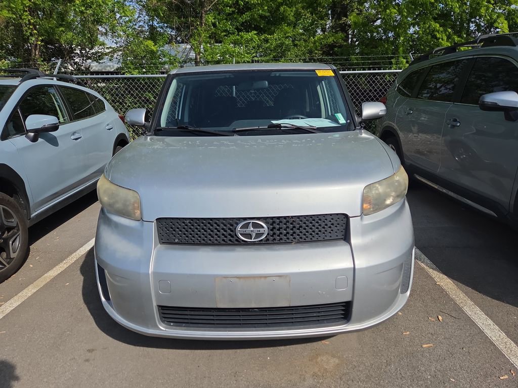 Used 2010 Scion xB FWD image 7
