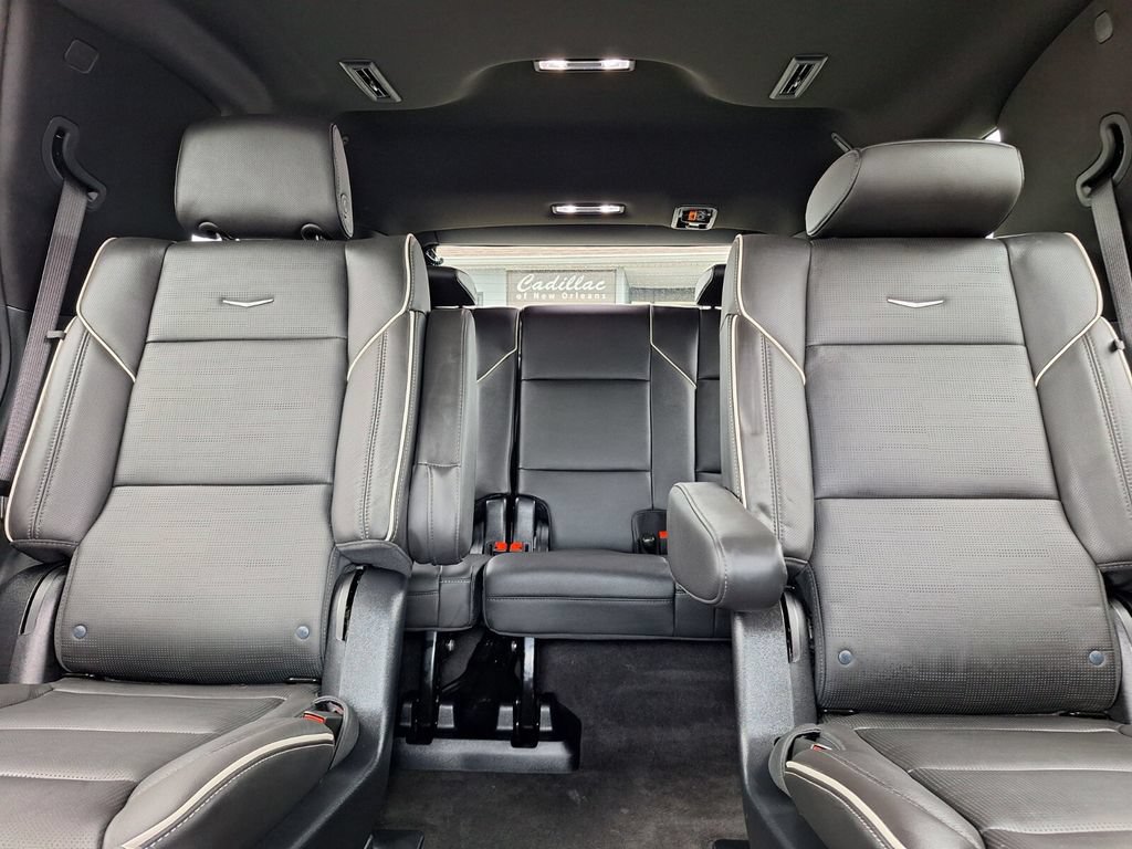 Certified 2025 Cadillac Escalade Premium Luxury AWD/4WD image 26