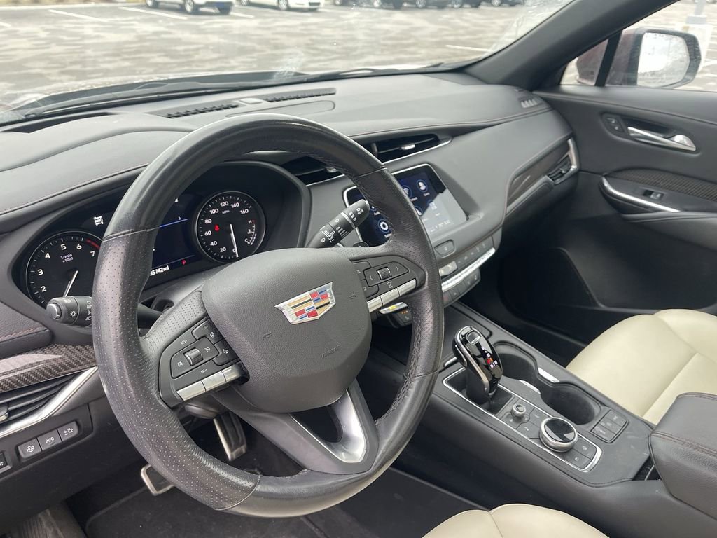 Certified 2023 Cadillac XT4 Sport image 5