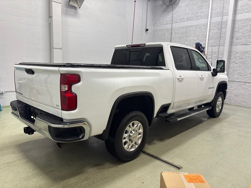 Used 2024 Chevrolet Silverado 2500 LT w/ Convenience Package AWD/4WD image 4