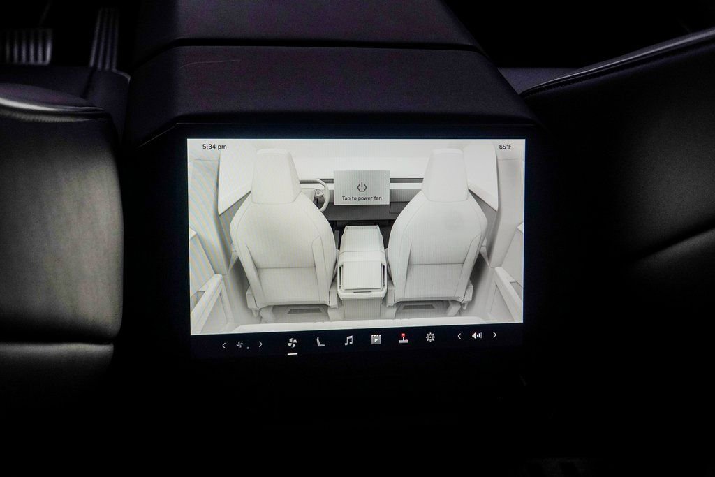 Used 2025 Tesla Cybertruck AWD Crew Cab image 23