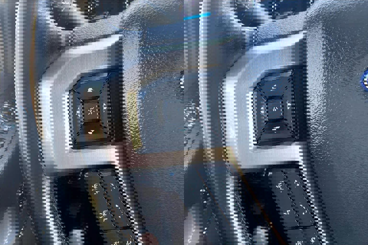 Used 2022 Ford F250 Platinum w/ FX4 Off-Road Package image 24