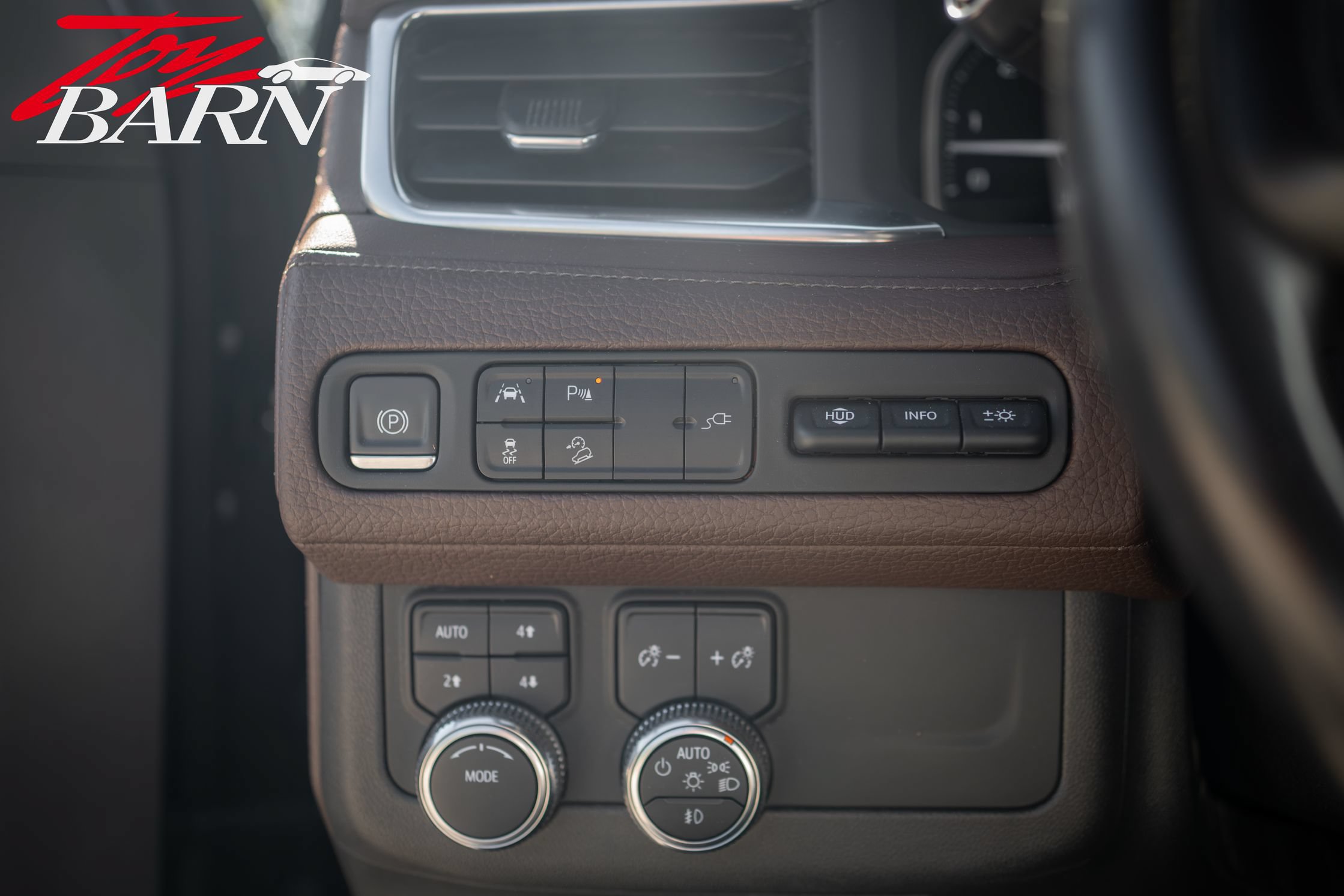 Used 2021 GMC Yukon Denali AWD/4WD image 22
