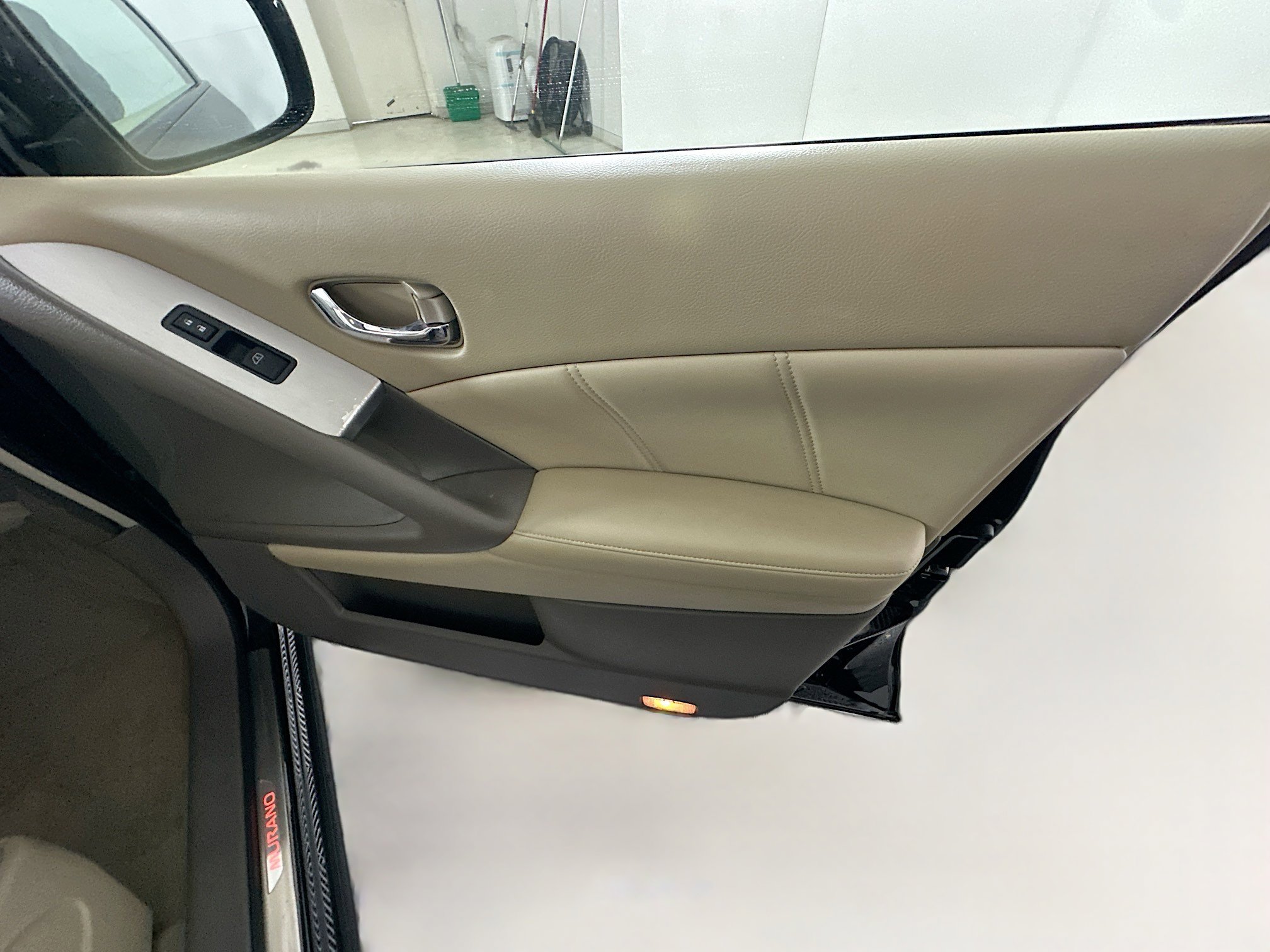 Used 2011 Nissan Murano SL image 32