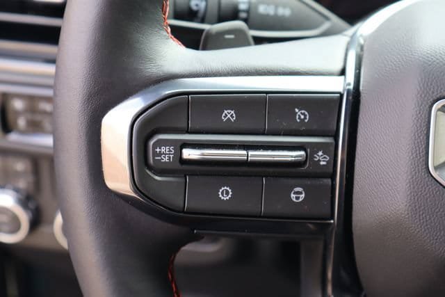 Used 2026 GMC Yukon AT4 Ultimate w/ LPO, Floor Liner Package AWD/4WD image 14