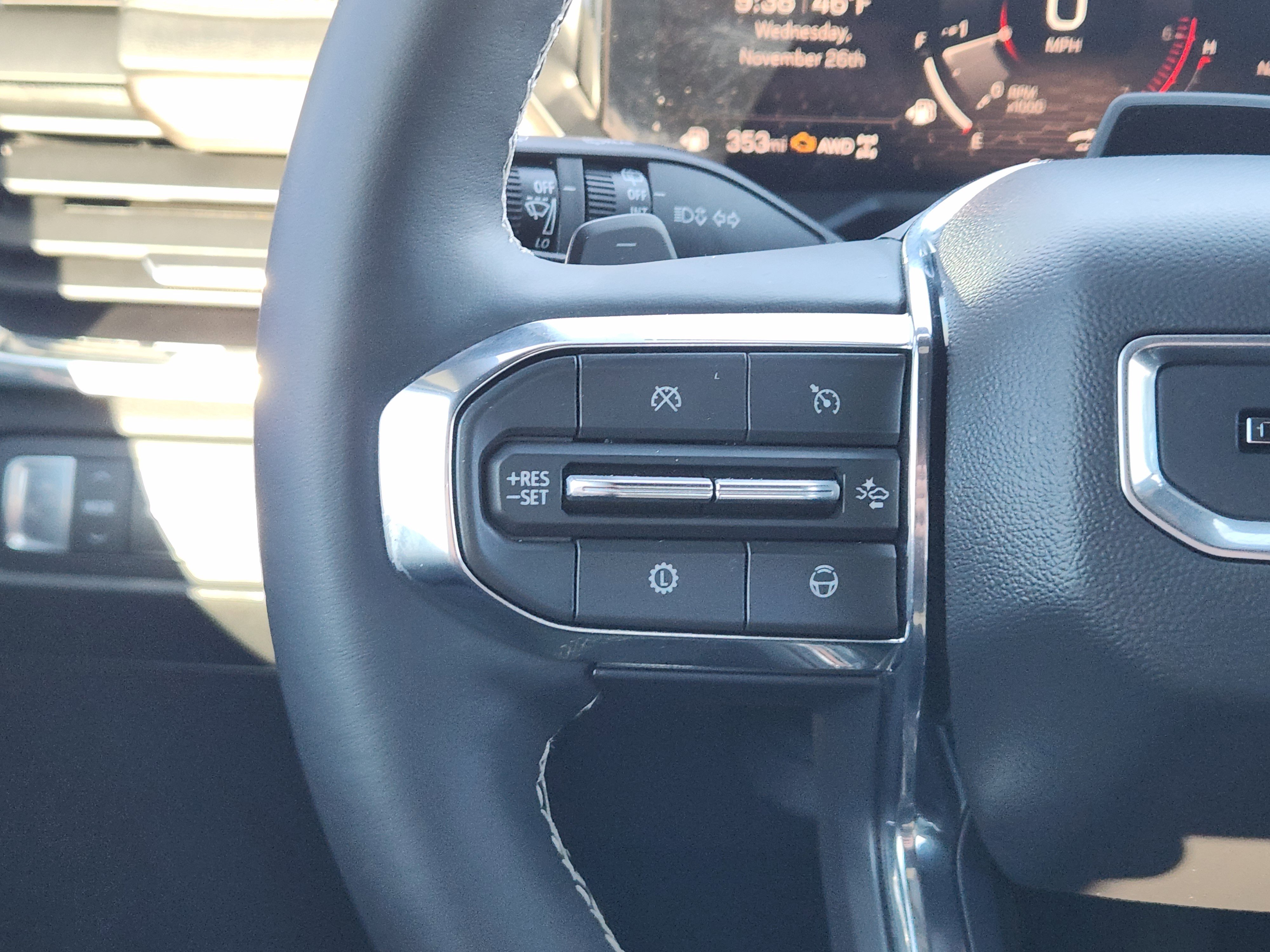 Used 2024 GMC Acadia Denali w/ Super Cruise Package image 33