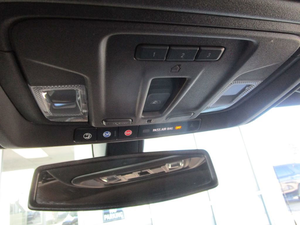 Used 2019 Chevrolet Silverado 1500 LTZ image 41