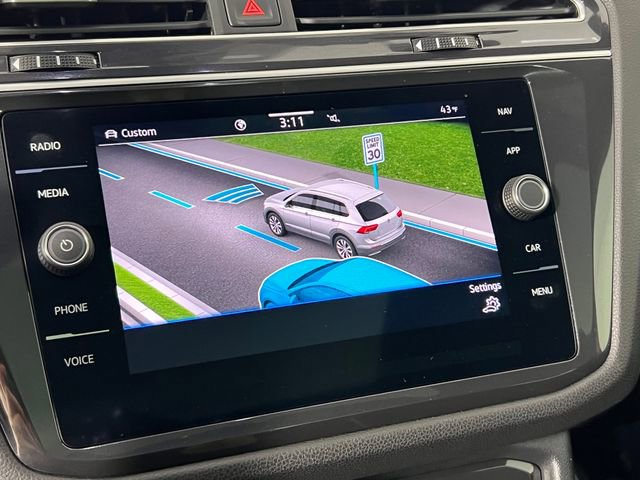 Used 2024 Volkswagen Tiguan SEL R-Line image 37