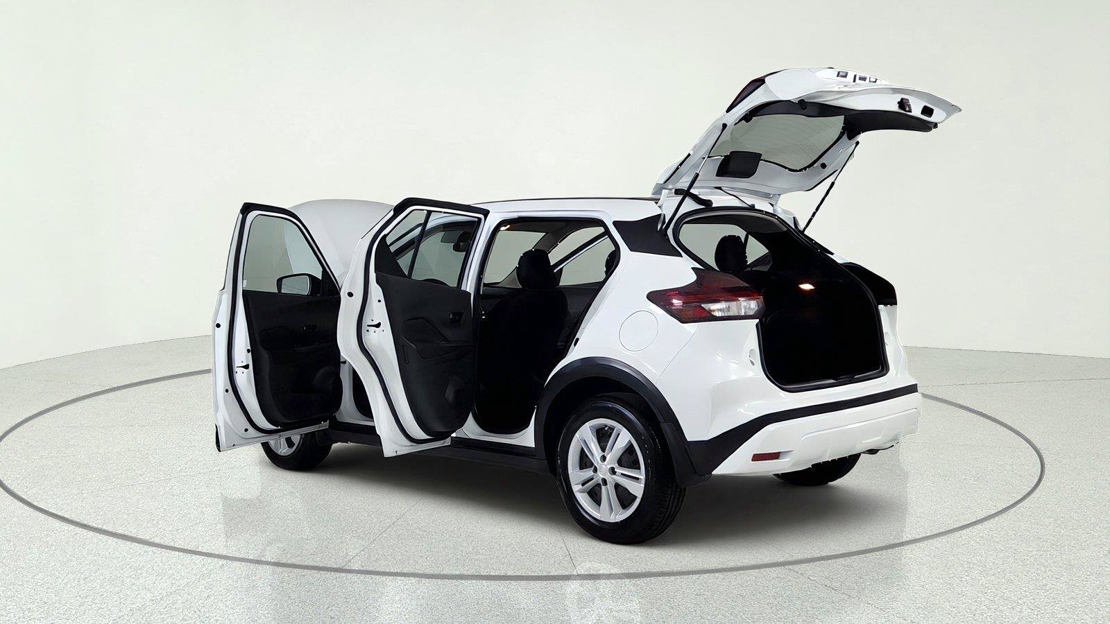 Used 2025 Nissan Kicks Play S FWD image 12