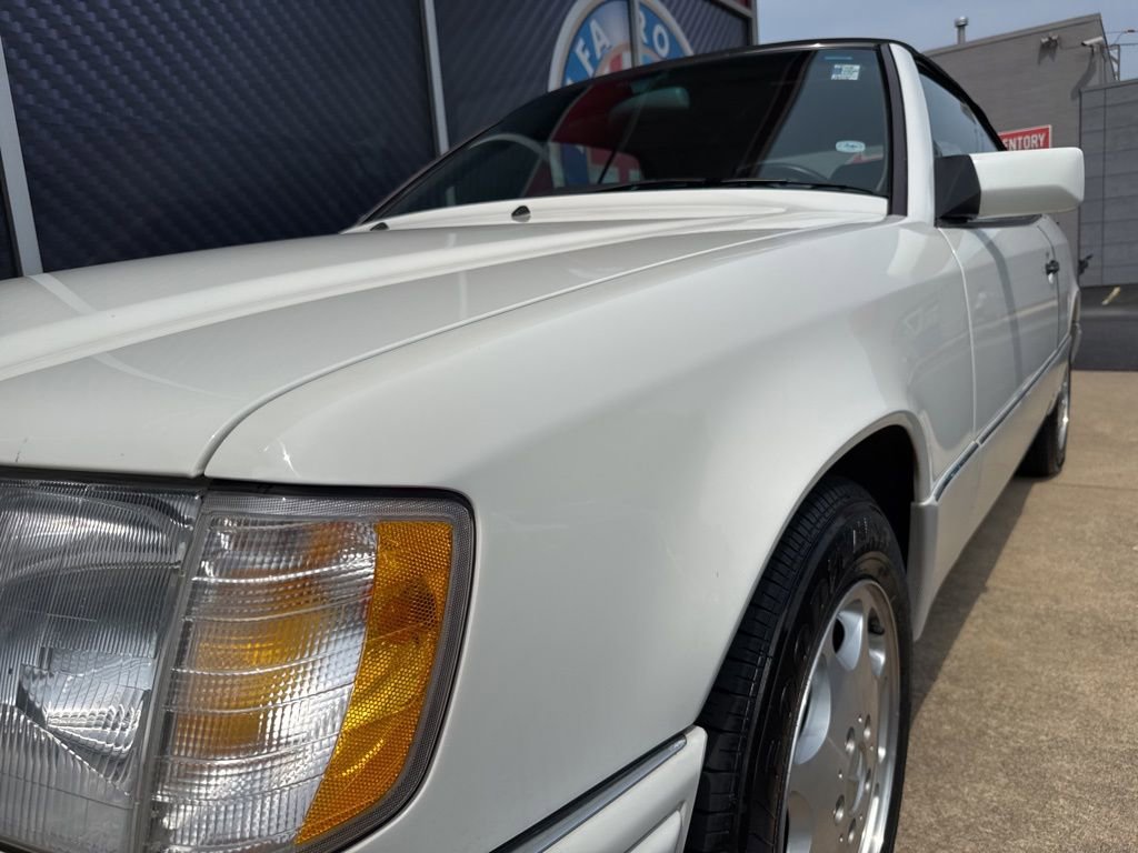 Used 1995 Mercedes-Benz E 320 Convertible image 12