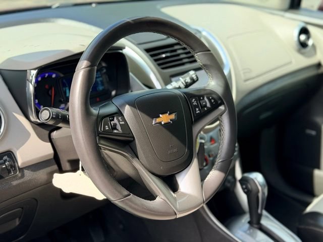 Used 2016 Chevrolet Trax LTZ AWD/4WD image 9